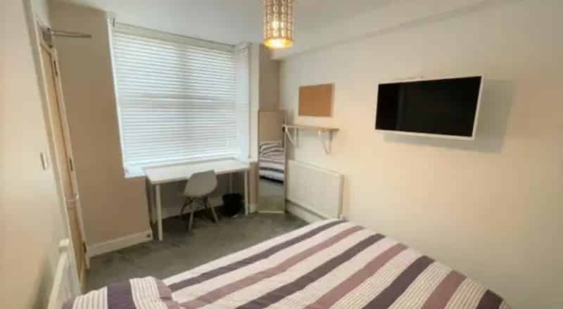 5 Bedroom House for Students Newly Refurbished