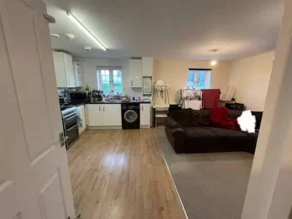 Flat For Rent , England