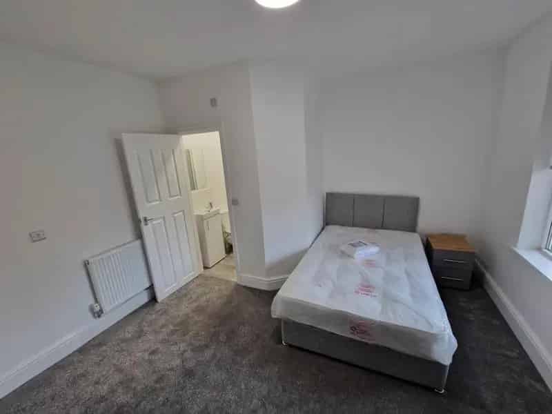 1 Bedroom Terraced House to Rent Near City Centre and University
