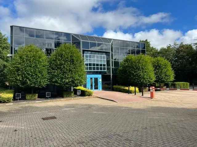 Office For Sale in Marlow, England