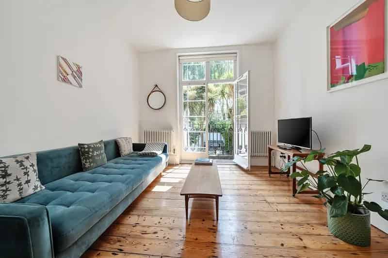 4 Bedroom Georgian House for Sale in Islington