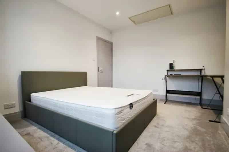 1 Bedroom House of Multiple Occupation HMO To Rent