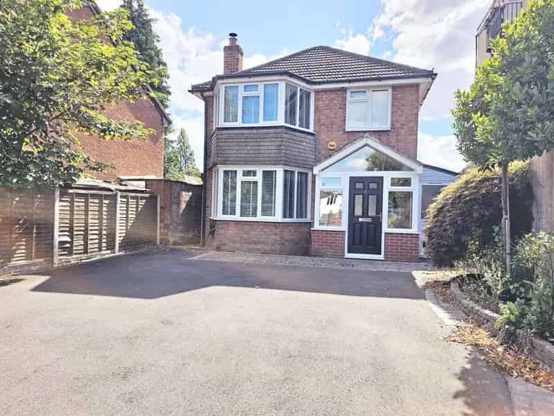 3 Bedroom Detached House For Sale No Upward Chain