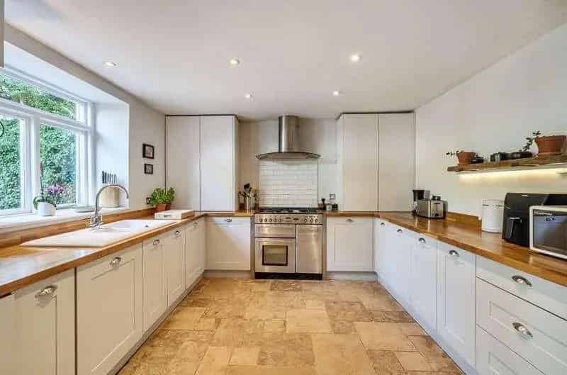 4 Bed Detached House for Sale in Mendip Village
