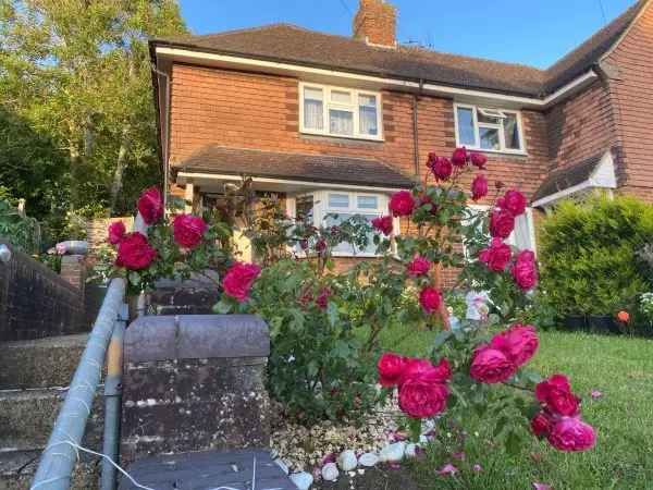 House For Rent in Guildford, England