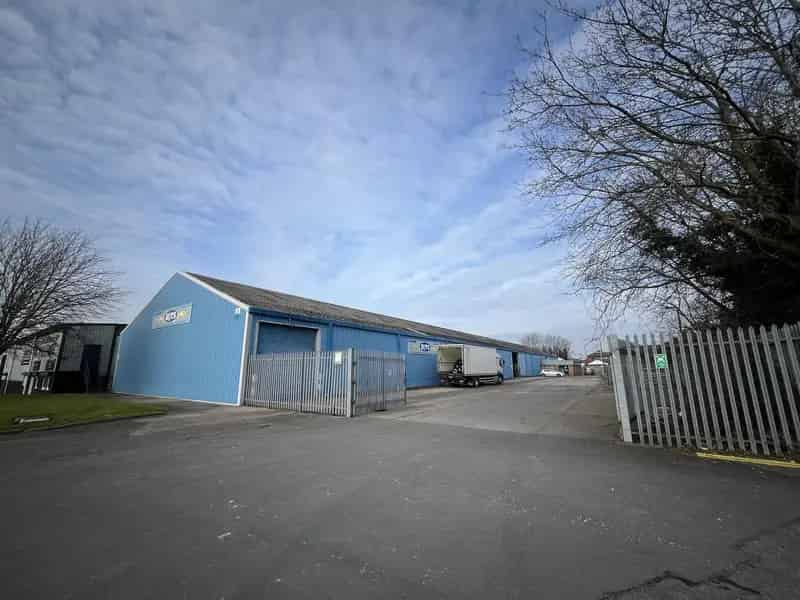 18433 sq ft Industrial Warehouse For Sale