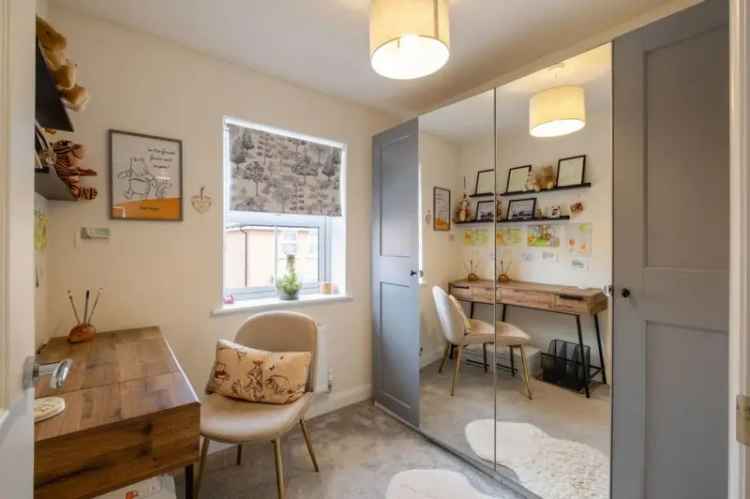 3 Bed Semi-Detached House For Sale East Leake