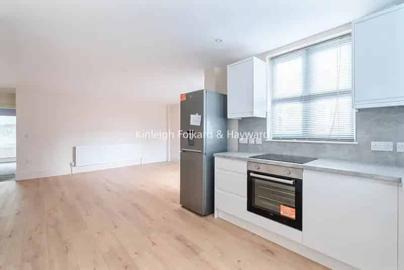 Flat For Rent , London, England