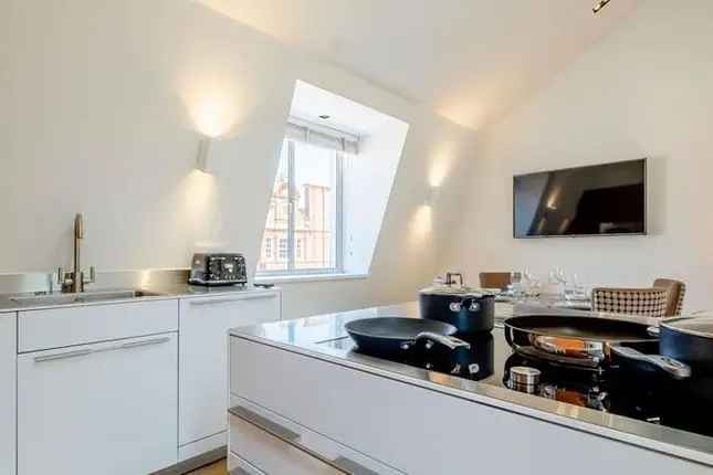 Block of flats to rent in Green Street, Mayfair, London W1K