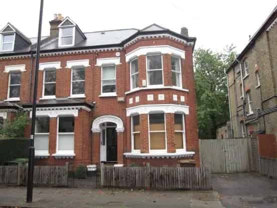 1 Bedroom Flat to Rent Near Brockwell Park