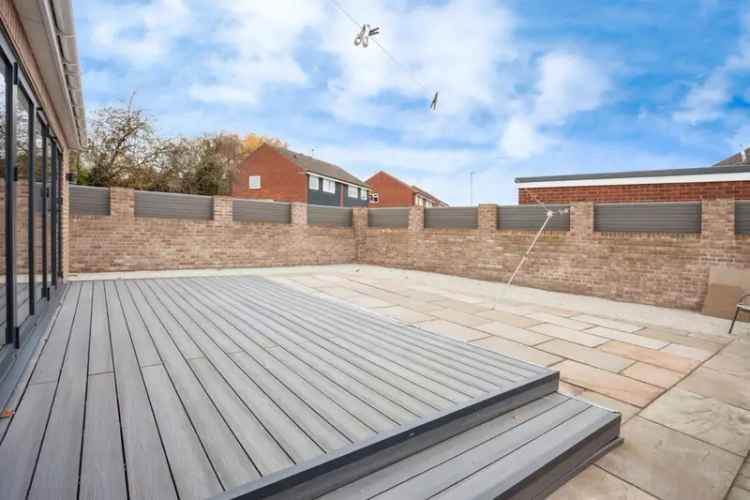Four Bedroom Detached House in Rothwell