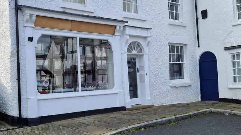 Commercial property For Rent , 95, Sydenham Road, London, England