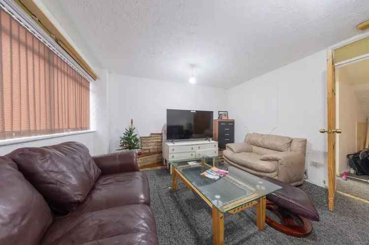 2 bedroom end of terrace house for sale