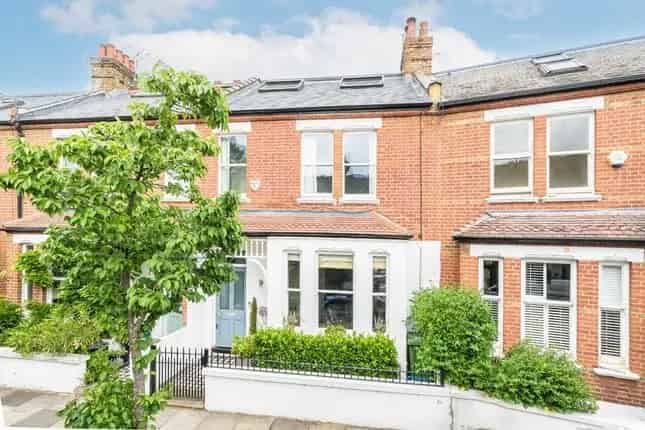 Victorian Family Home for Sale in Kew