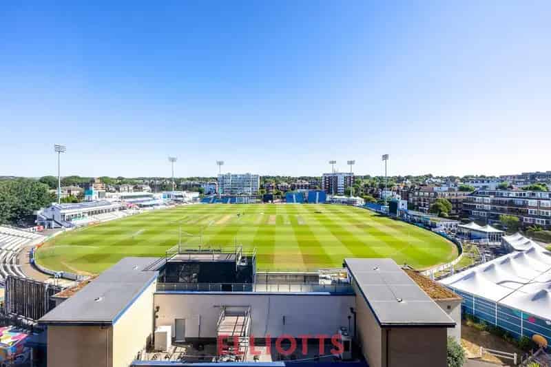 2 Bedroom Apartment to Rent Hove Stunning Cricket Ground Views