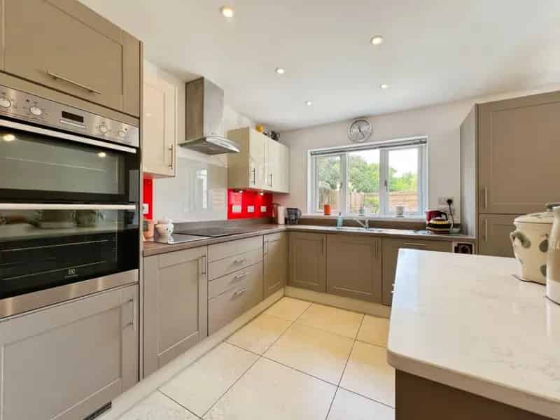 4 Bedroom House for Sale in Folkestone - 1690 SQ FT