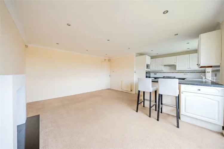 Spacious Alwoodley Apartment Two Double Bedrooms Modern Kitchen Garage