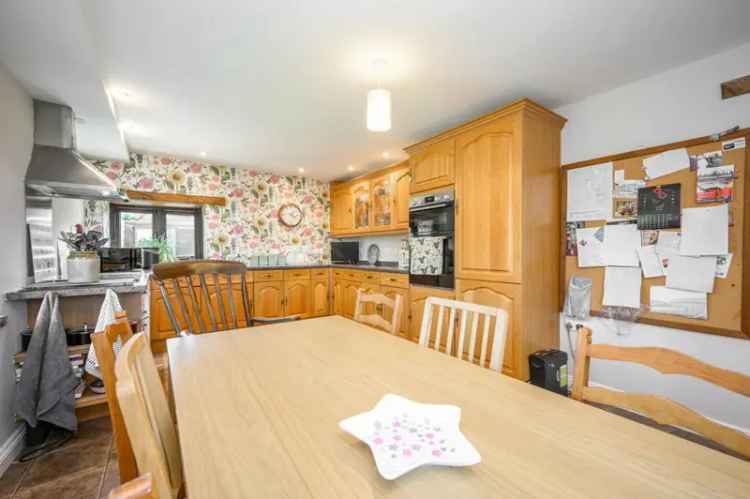 Converted Barn with Annexe and Coach House 2.1 Acres