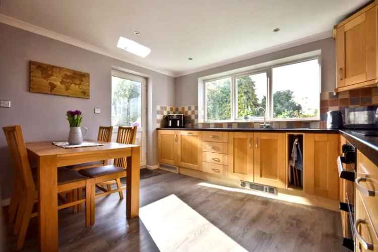 Spacious Detached Family Home with Large Garden and Ample Parking