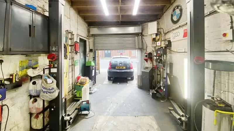 Freehold Property Investment Opportunity Reading Town Centre