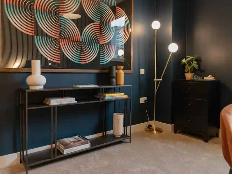 Luxury City Apartment with 24-Hour Gym and Rooftop Terrace