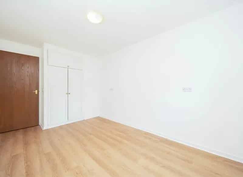 Flat For Sale , London, England