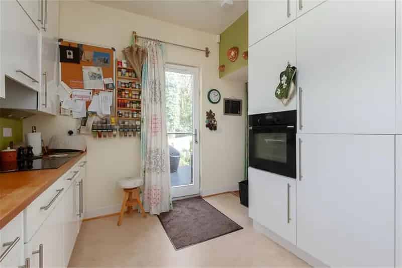 3 Bed Detached Bungalow Hailes Avenue