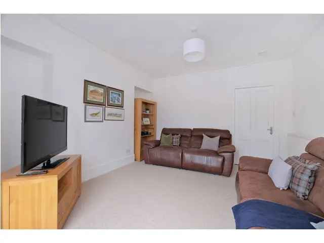 2 bedroom flat  for sale