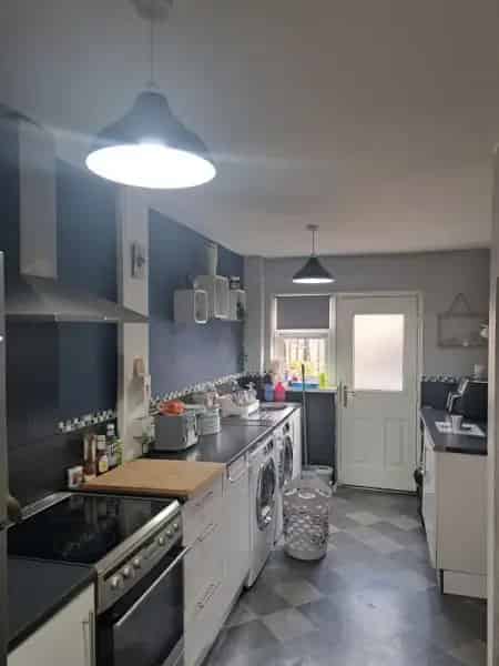 3 Bedroom House Kingshurst Large Garden Double Driveway