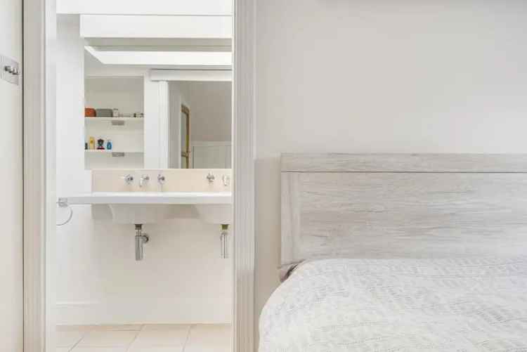 2 Bed 2 Bath Semi-Detached House Primrose Gardens