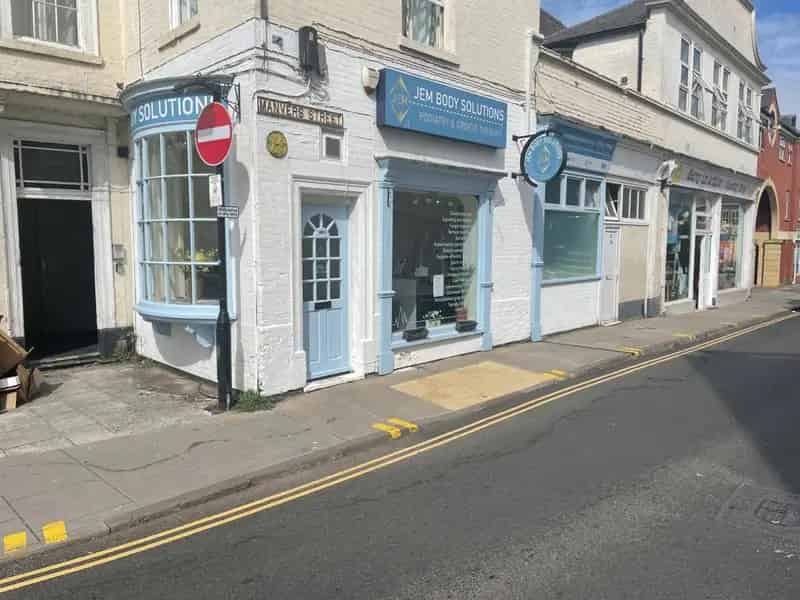 Therapy Consultancy Retail Unit in Trowbridge Town Centre