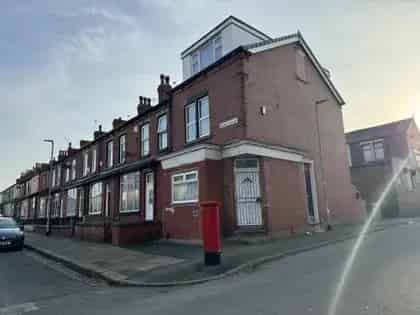 4 Bedroom House for Rent in Leeds Near Schools and Amenities
