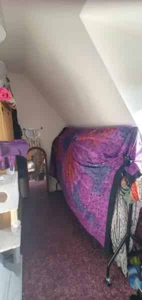 First Floor Maisonette with Open-Plan Kitchen and Off-Road Parking