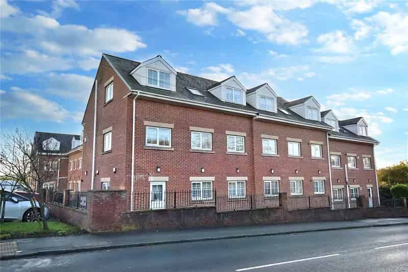 Flat For Sale , Leeds, England