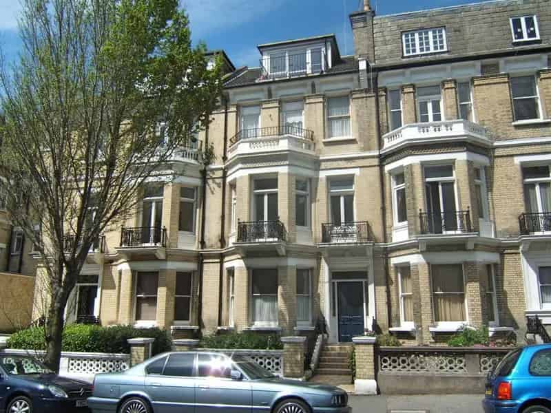 2 Bedroom Apartment for Sale in Hove