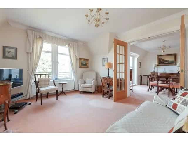2 Bedroom Flat for Sale in Morningside