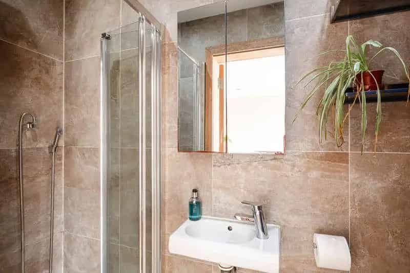 2 Bed Flat for Sale - Warehouse Conversion Duplex Apartment