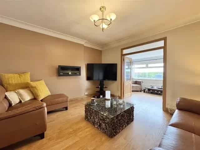 4 Bedroom Detached Bungalow for Sale in Bogside