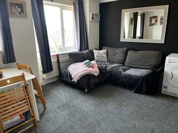 Flat For Rent in Hastings, England