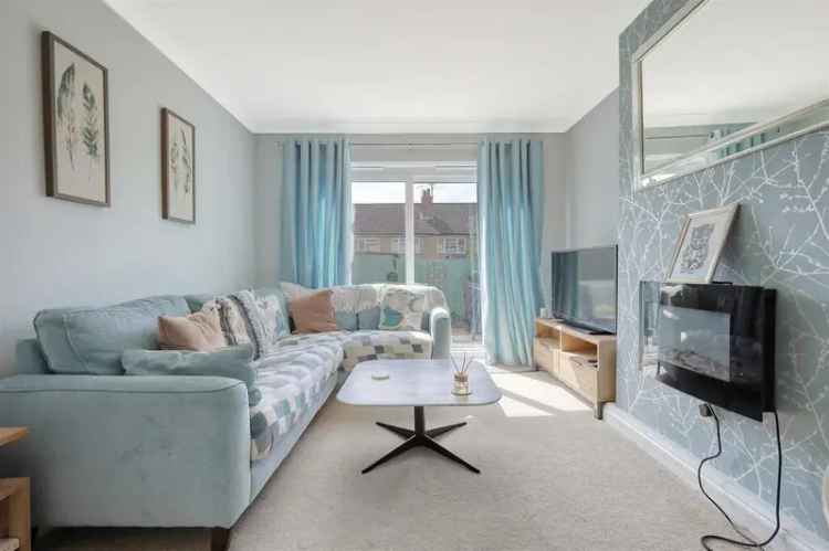 2 Bedroom Maisonette near Brentwood Elizabeth Line Station