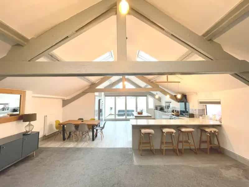 3 Bed Semi-Detached House Hoylake Beachfront