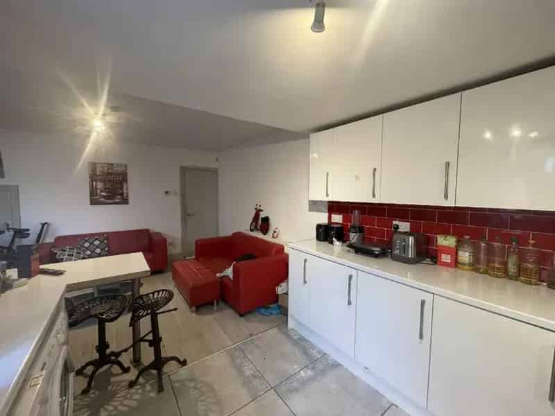 6 Bedroom House for Students 2025-2026