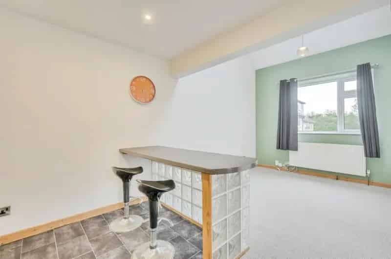 Modern 1-Bedroom House in Chaddlewood with Allocated Parking