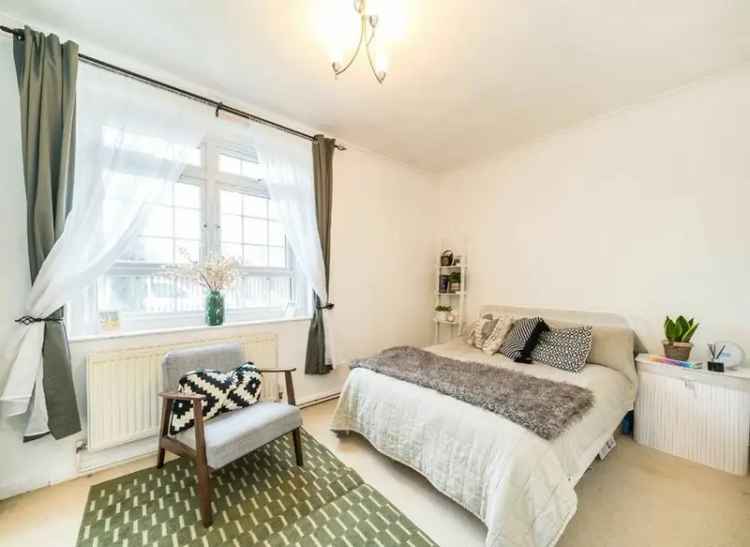 One Double Bedroom Apartment Near Tooting Broadway