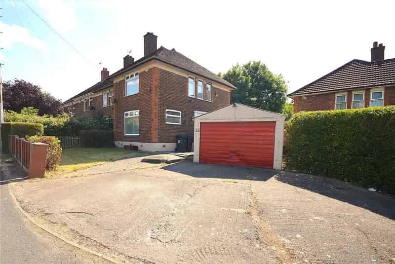 3 Bedroom End Terrace House for Sale