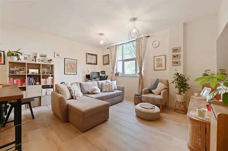 2 Bedroom Flat House to Rent in Gated Development