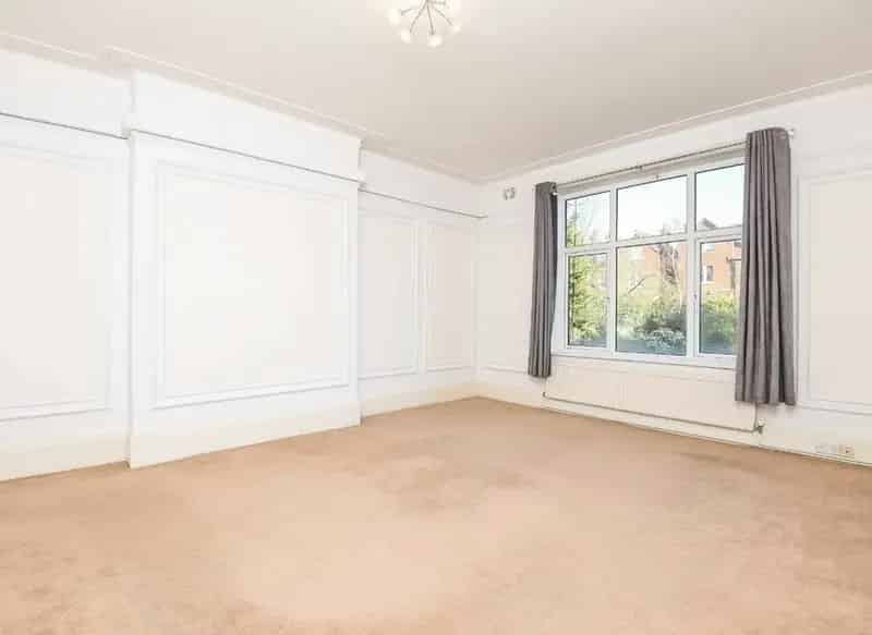 3 Bedroom Apartment West End Lane Balcony Ensuite Professional Sharers