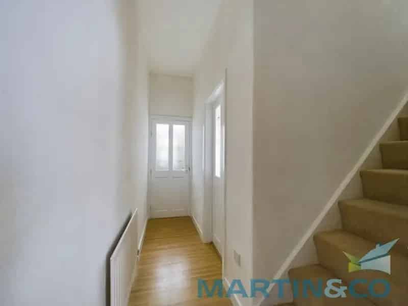 2 Bedroom House For Sale Near Amenities