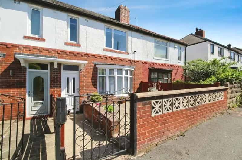 2 bedroom Mid Terrace House for sale, Sheffield, South Yorkshire, S2