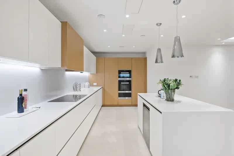 2 Bedroom Apartment for Sale Richmond Hill Surrey